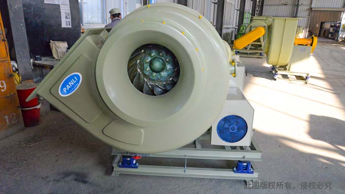 玻璃钢离心风机运行时如何开展降噪处理？