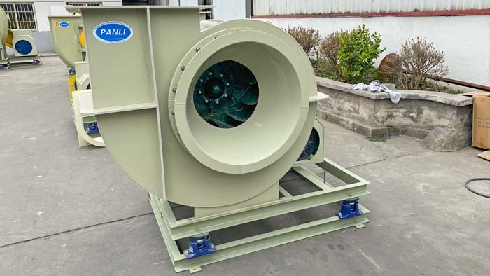 怎样才能合理的优化PP防腐实验室风机？