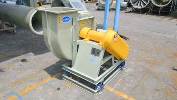 防腐玻璃钢通风机的排风管如何正确的布置？