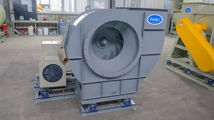 除烟离心通风机通常情况下使用什么电机？