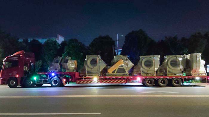 风机厂家:磐力风机七台玻璃钢风机送往湖州固废处理